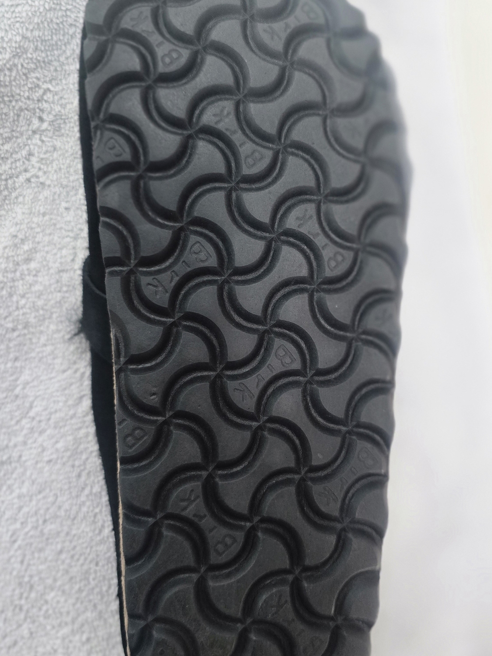 Birkenstock Black Suede Women's Shearling Clog..NO BOX - Picture 4 of 4